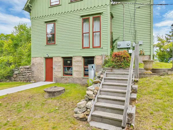 187 Whitehall Avenue, Stonington, CT 06355