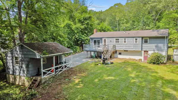 837 Long Cove Road, Ledyard, CT 06335