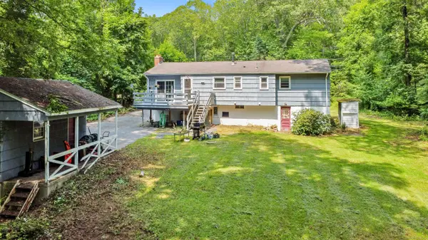 837 Long Cove Road, Ledyard, CT 06335
