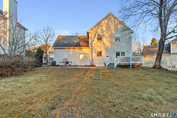 19 Highwood Circle #19, Colchester, CT 06415