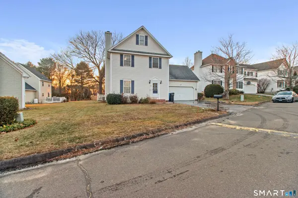 19 Highwood Circle #19, Colchester, CT 06415