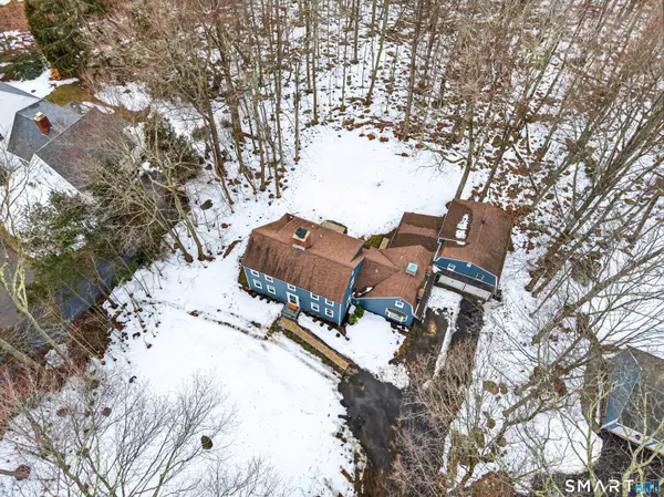 98 Bartlett Drive, Madison, CT 06443