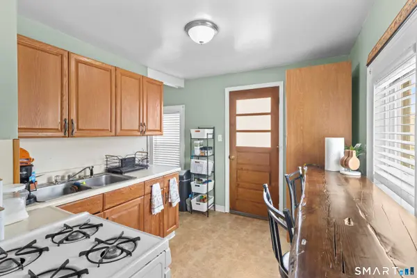 74 Woodbridge Avenue, East Hartford, CT 06108