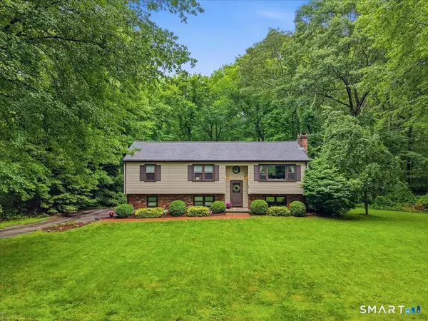 24 Dean Road, East Lyme, CT 06333