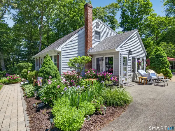4 Stevens Avenue, Ledyard, CT 06339