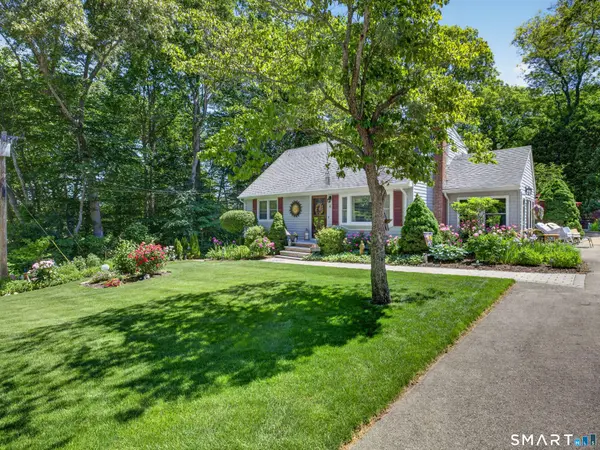 4 Stevens Avenue, Ledyard, CT 06339