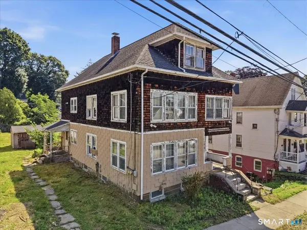 205 Crystal Avenue, New London, CT 06320