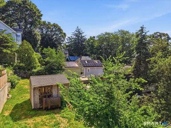205 Crystal Avenue, New London, CT 06320