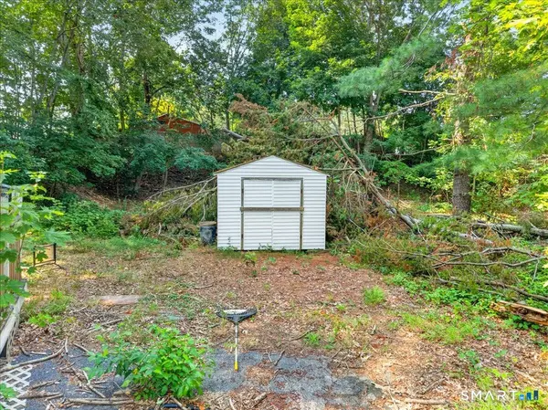 10 Mill Cove Road, Ledyard, CT 06335