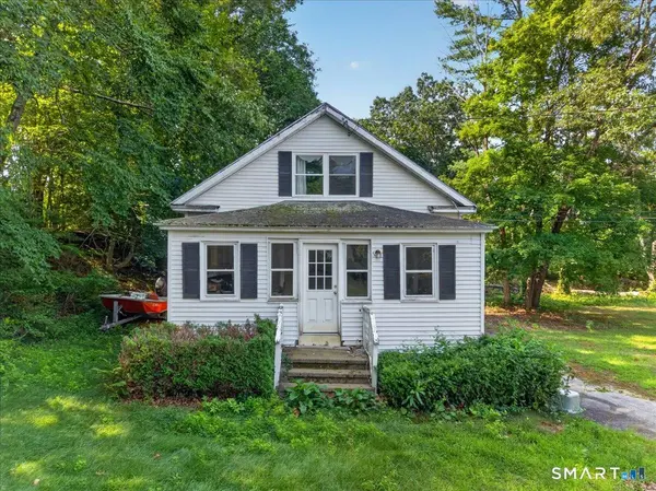 10 Mill Cove Road, Ledyard, CT 06335