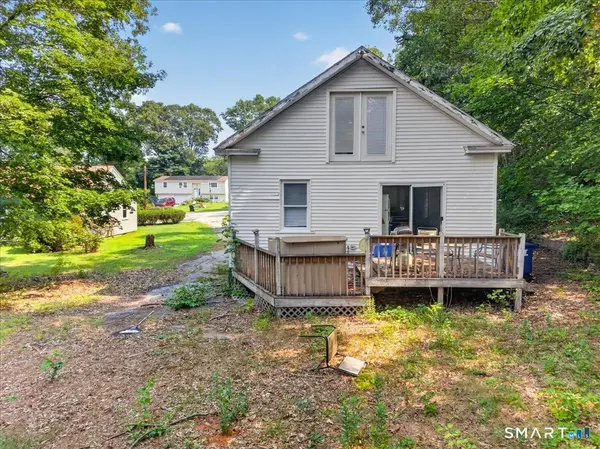 10 Mill Cove Road, Ledyard, CT 06335
