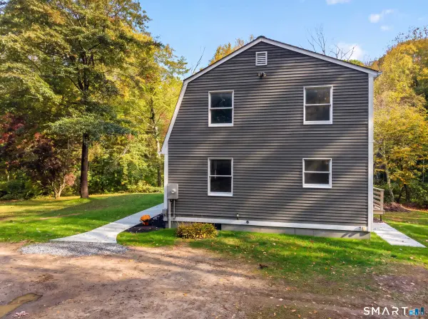44 Inchcliffe Drive, Ledyard, CT 06335