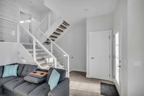 1530 Bayside AVE SW #404, Airdrie, AB T4B 4B5