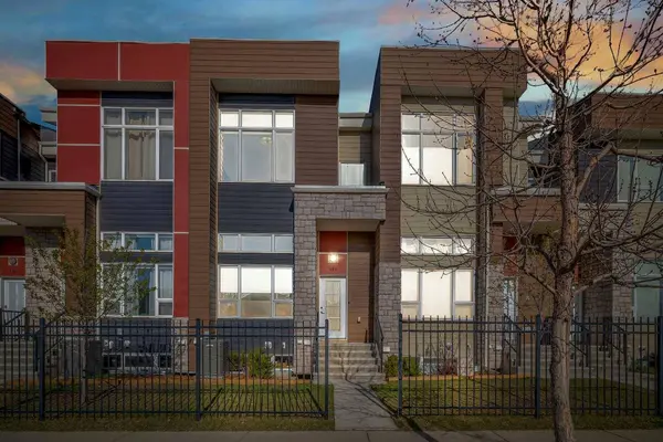 1530 Bayside AVE SW #404, Airdrie, AB T4B 4B5