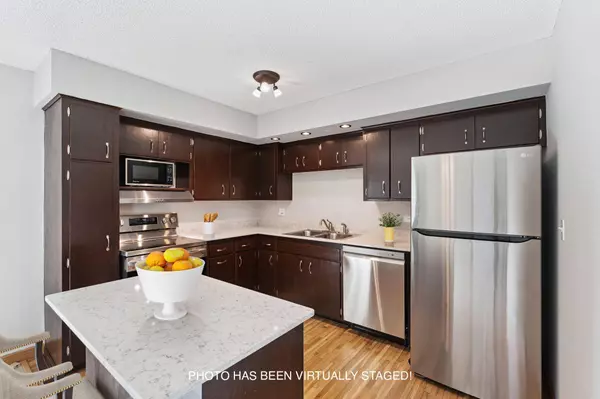 1928 Turquoise TRL, Eagan, MN 55122