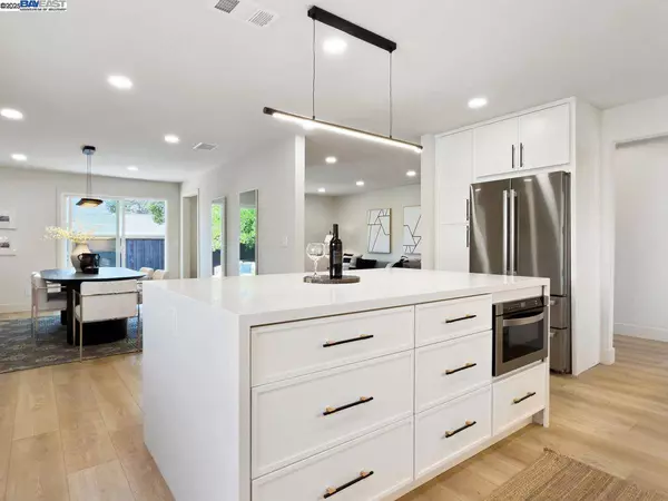 6196 Inglewood Dr, Pleasanton, CA 94588