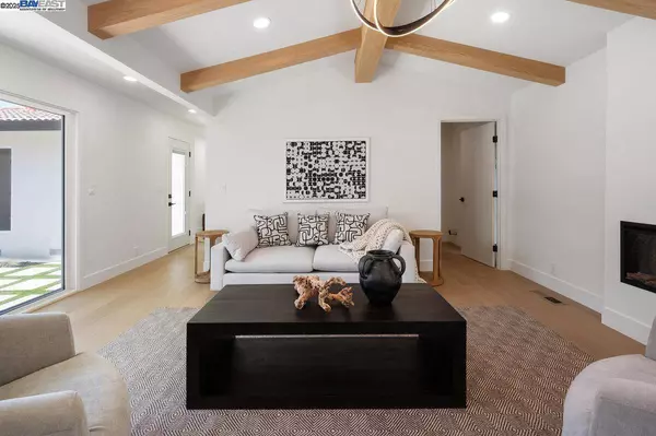 2662 Tuliptree Ln, Santa Clara, CA 95051