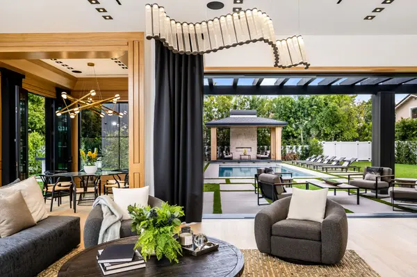 modern-living-room-with-pool-view