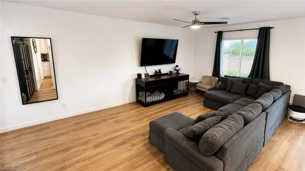 375 Great Ocean AVE, North Las Vegas, NV 89084