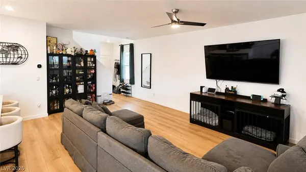 375 Great Ocean AVE, North Las Vegas, NV 89084