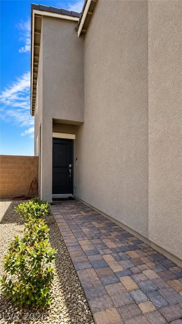 375 Great Ocean AVE, North Las Vegas, NV 89084