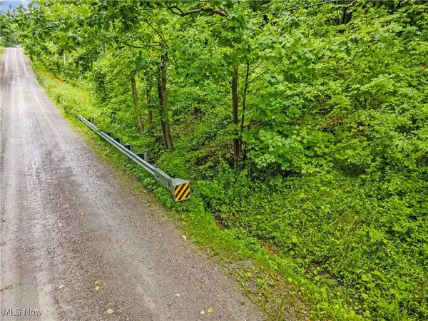 Sidley RD, Thompson, OH 44086