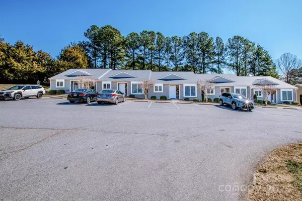 125 1st Avenue DR SE, Taylorsville, NC 28681