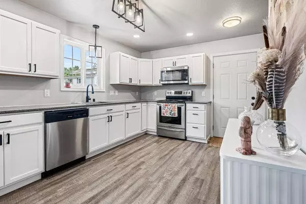 500 JOHNS DRIVE, Stevens Point, WI 54481