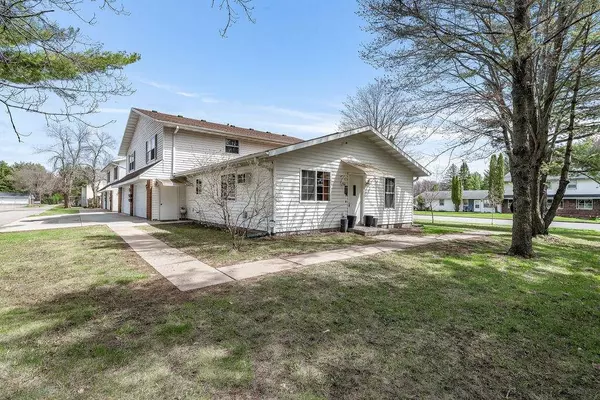 500 JOHNS DRIVE, Stevens Point, WI 54481