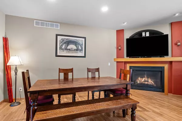 1806 WOODRIDGE CIRCLE, Custer, WI 54423