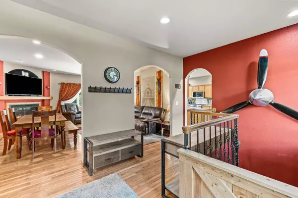 1806 WOODRIDGE CIRCLE, Custer, WI 54423