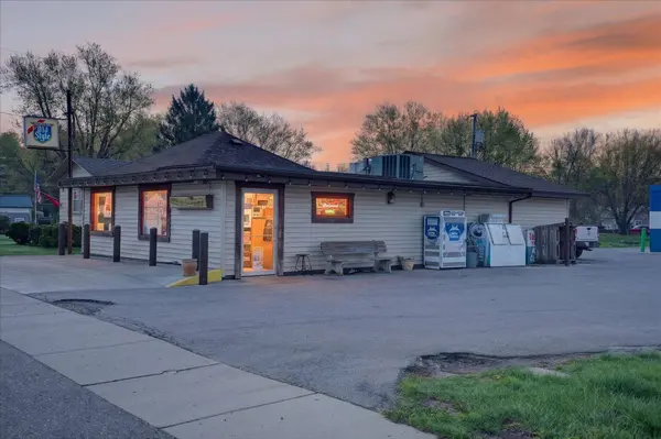 723 MILWAUKEE ROAD, Clinton, WI 53525