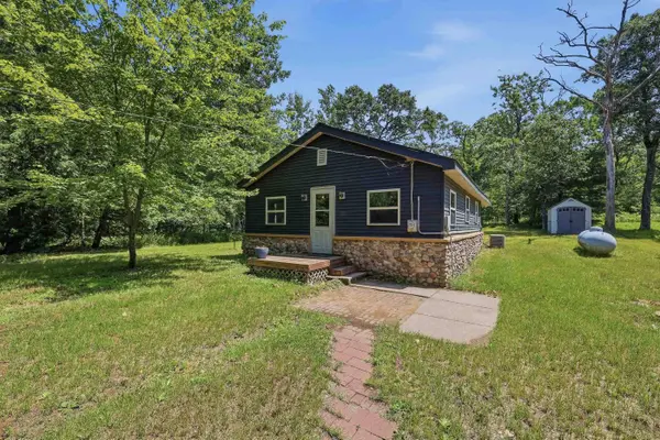 7195 BOELTER LAKE COURT, Almond, WI 54909