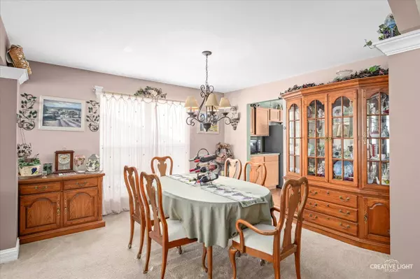 1624 Trails End LN, Bolingbrook, IL 60490