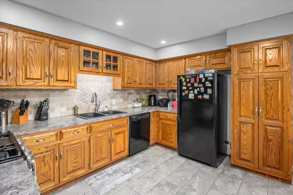 1620 Mayfield AVE, Joliet, IL 60435