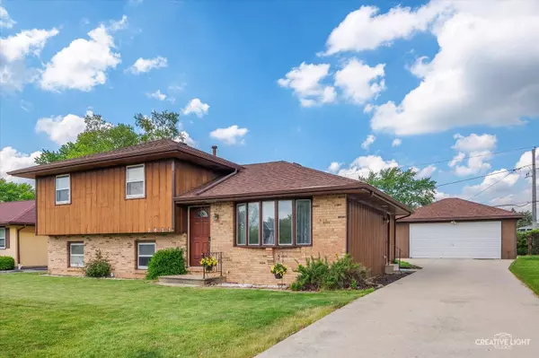 3831 Juniper AVE, Joliet, IL 60431