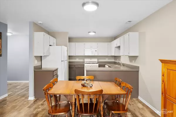 1840 Venson LN #1840, Joliet, IL 60435