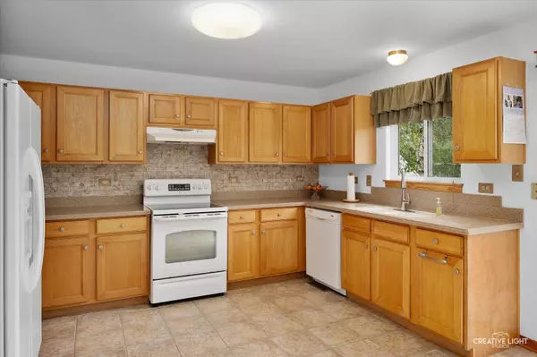 2912 Indian Springs CT, Joliet, IL 60435