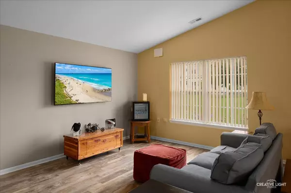 1840 Venson LN #1840, Joliet, IL 60435