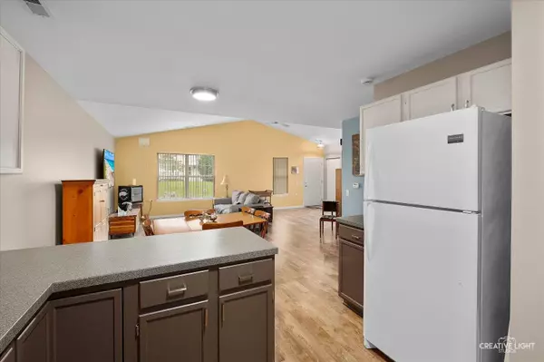 1840 Venson LN #1840, Joliet, IL 60435