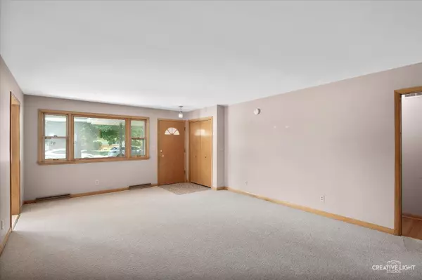 15418 S Pratt LN, Plainfield, IL 60544