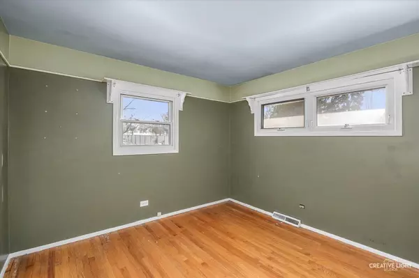 58 E 55th ST, Westmont, IL 60559