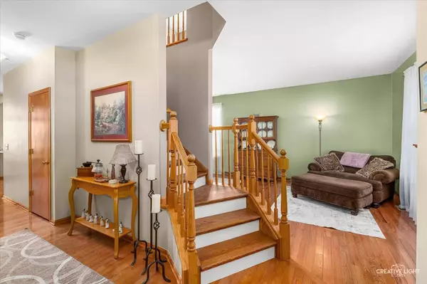 7651 Pin Oak CT, Plainfield, IL 60586