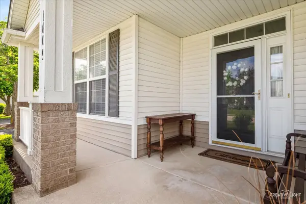 1609 Devonshire LN, Shorewood, IL 60404