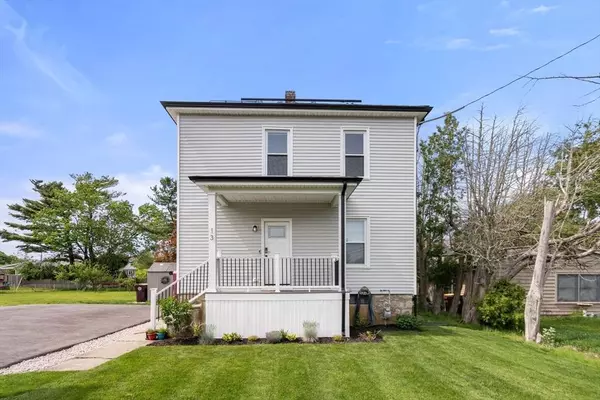 13 Darling Street, Acushnet, MA 02743