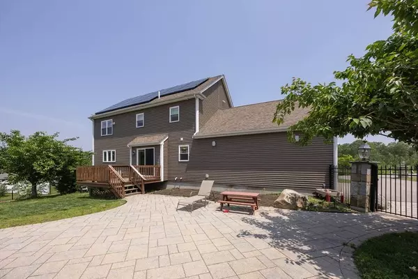 51 Glenside Drive, Blackstone, MA 01504