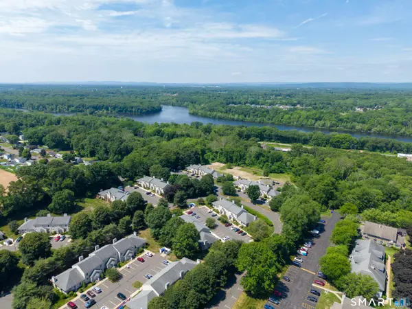 9 The Hamlet Unit C #C, Enfield, CT 06082