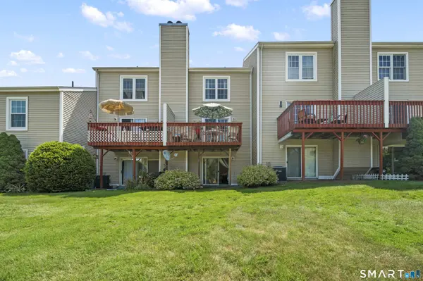 9 The Hamlet Unit C #C, Enfield, CT 06082