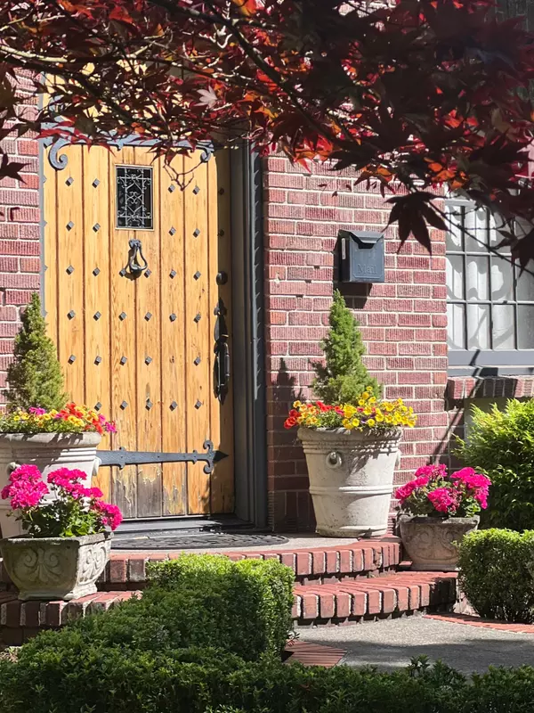 The Tudor on 24th: If There’s One Home to Fall in Love With This Year, This Is It!!!