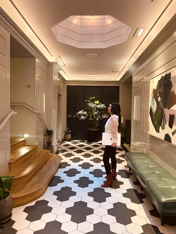 Not All Realtors Are Alike: Our Signature Marketing Guide: Why Marketing Is the Difference When Selling a Home in Longview, WA